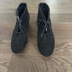 Dr Scholls Boots Womens 9 Black Continue Wedge Ankle Faux Suede Booties EU 39